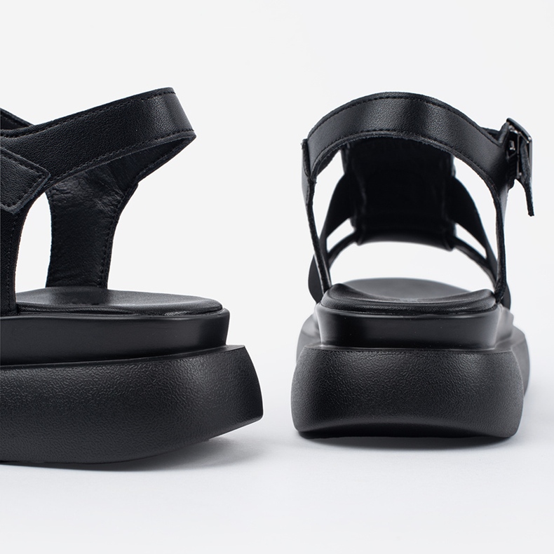 Goodin Sandálias elegantes de couro preto na plataforma 1