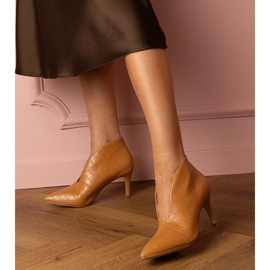 Botins elegantes castanhos com salto alto 2