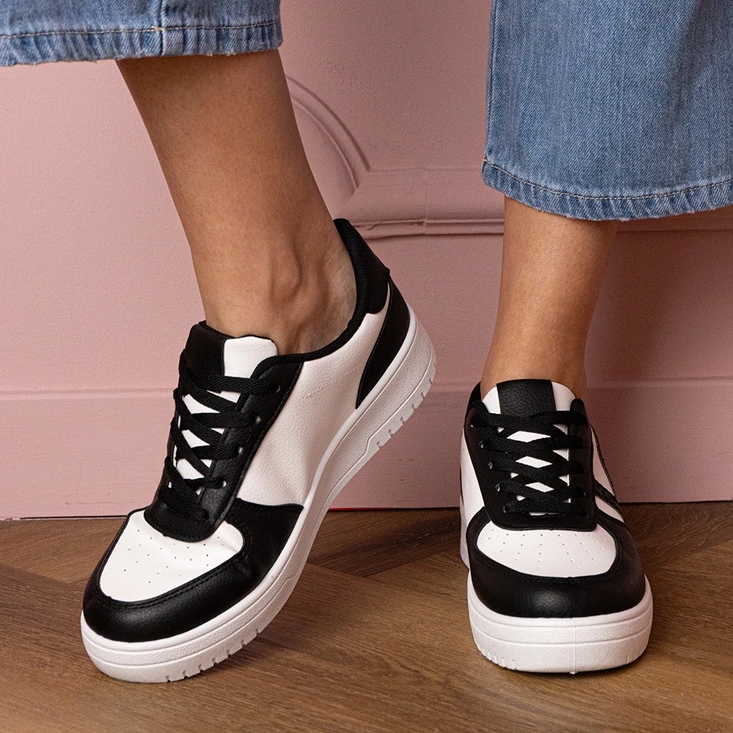 Tênis pretos tênis decorados com glitter 1