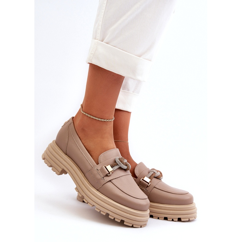 Supotos de couro femininos com um ornamento de Laura Messi 2780 Dark Beige bege 1