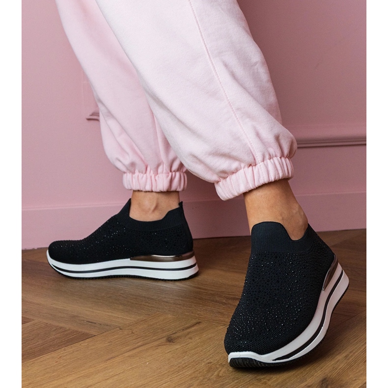 Tênis de mulheres negras na plataforma com zircões preto 1