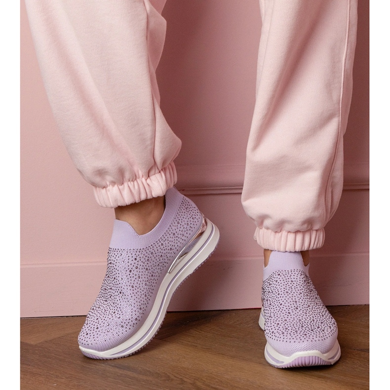 Tênis de mulheres roxas na plataforma com zircões roxo 1