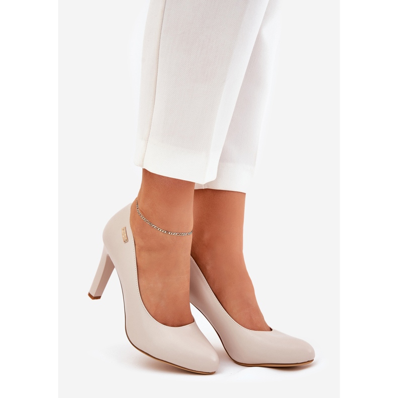 Bombas femininas no cinza pós -Sergio Leone 1