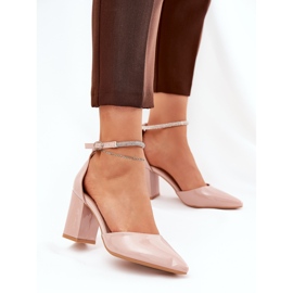 Bombas pintadas com dedos pontiagudos no post bege 2 Bombas pintadas com dedos pontiagudos no post bege 2