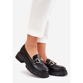 Mocassins de couro femininos com detalhes dourados pretos 1