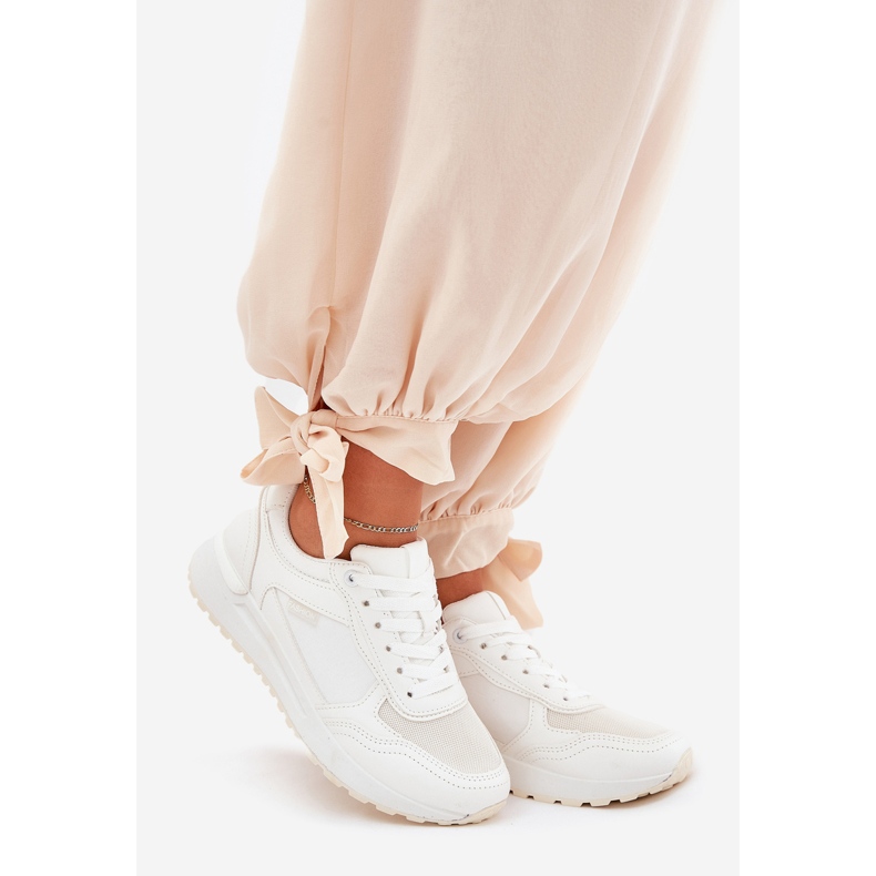 Calçado desportivo feminino branco 1