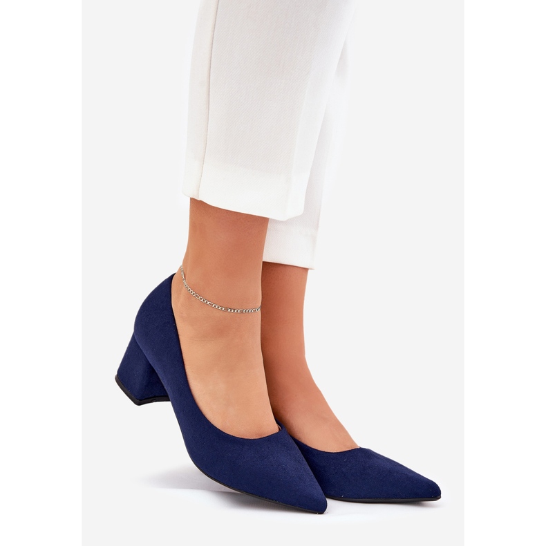 Bombas femininas com dedos pontiagudos no pilar azul marinho 1 Bombas femininas com dedos pontiagudos no pilar azul marinho 1