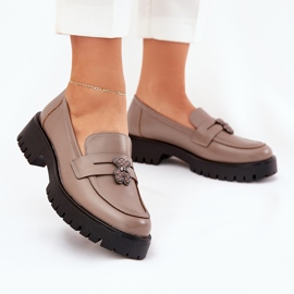 Mocas de couro feminino com alfinetes Bear Vinceza 18109 Beige bege 2