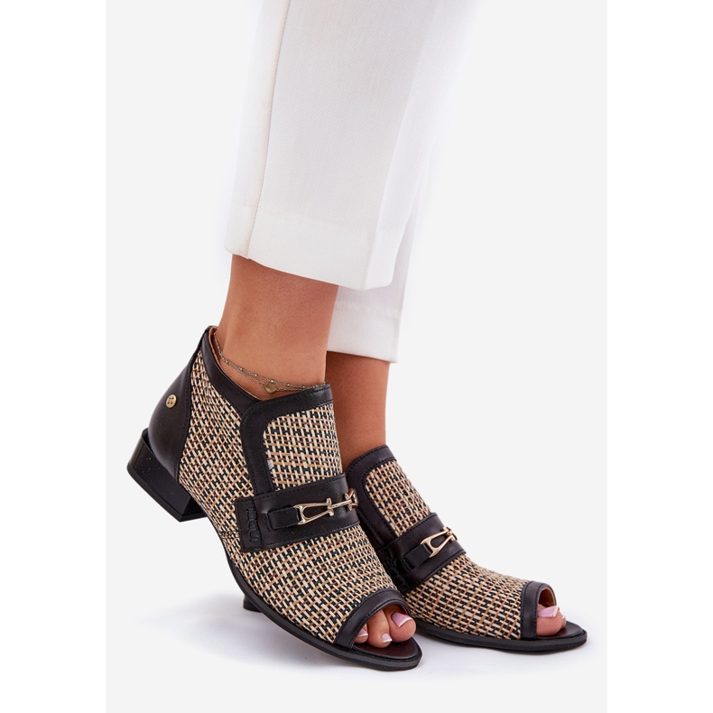 Botas de couro feminino com dedos nus Maciejka 06934-39/00-1 Black and bege preto 1