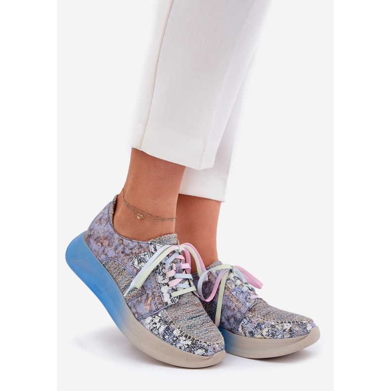 Sapatos de couro feminino na plataforma Maciejka 06776a-06 azul 1