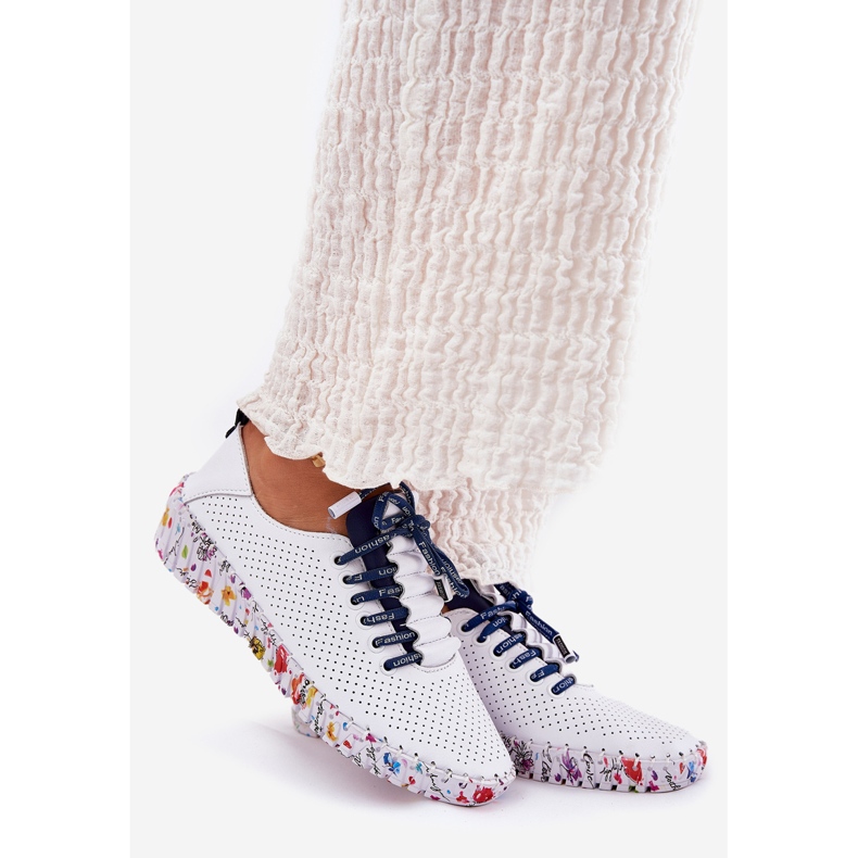 Sapatos de couro na plataforma Artiker 52C1713 estampada branco 1