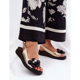 Jezzi Sandálias femininas com uma flor dourada decorativa dourado 2