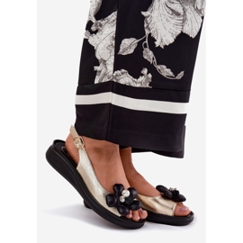 Jezzi Sandálias femininas com uma flor dourada decorativa dourado 1