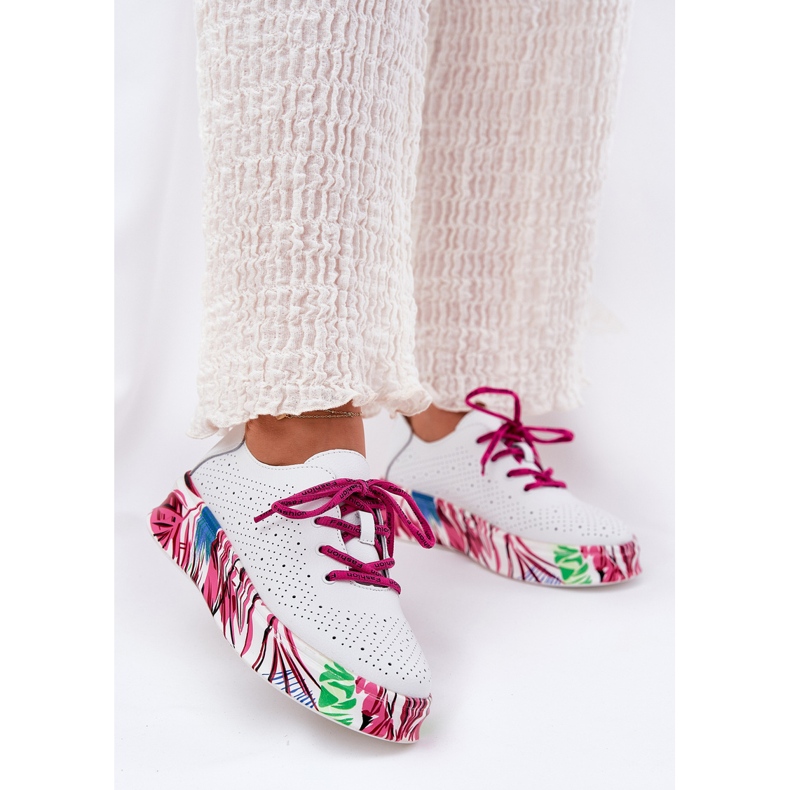 Tênis de couro feminino em uma plataforma branca Vinceza 88017 estampada branco 2