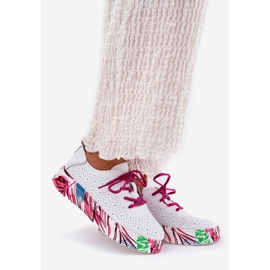 Tênis de couro feminino em uma plataforma branca Vinceza 88017 estampada branco 1