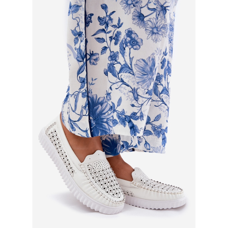 Vinceza Supotos de couro femininos com um padrão de trabalho aberto Vincez 88028 White branco 1