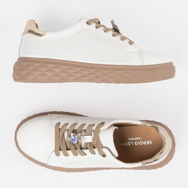 Tênis brancos e bege com alfinetes de couro Sergio Leone 2