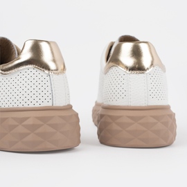 Tênis brancos e bege com alfinetes de couro Sergio Leone 1