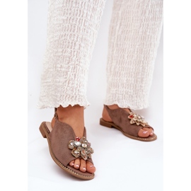 S.Barski Sandálias femininas de salto plano com um ornamento de S. Barski KV27-001 Dark Beige bege 2