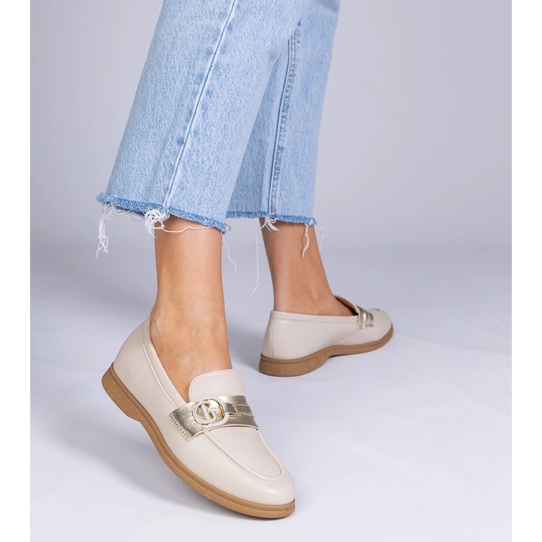 Suprimentos bege e ecológicos com zircões 1