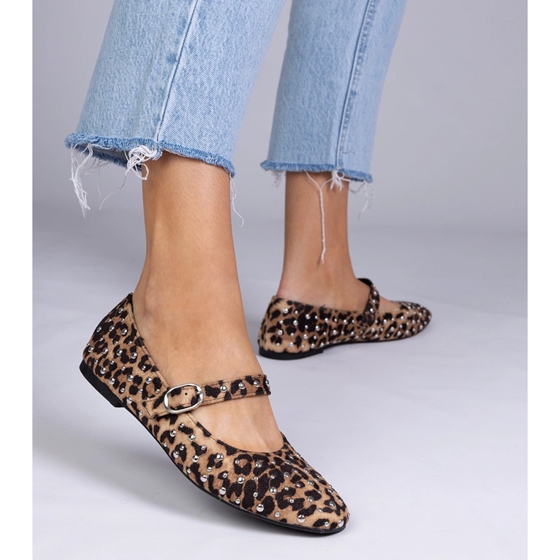 Bailarinas de leopardo com pregos e fivelas marrom 1