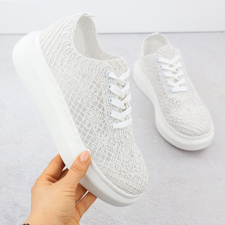 Sapatos femininos na plataforma Vinceza White 17371 branco 1