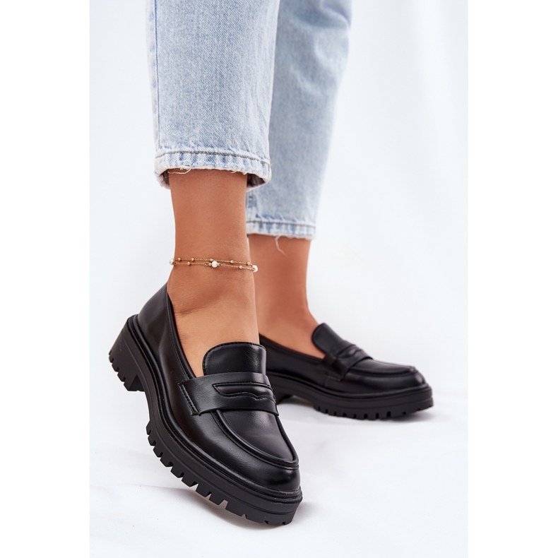 Evento Mocas femininas clássicas com couro ecológico preto 2 Evento Mocas femininas clássicas com couro ecológico preto 2