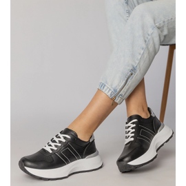 Tênis esportivos negros com uma inserção de prata preto 2