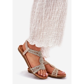 Sandálias femininas planas com um padrão de renda Artiker 56C1281 PLN dourado 1