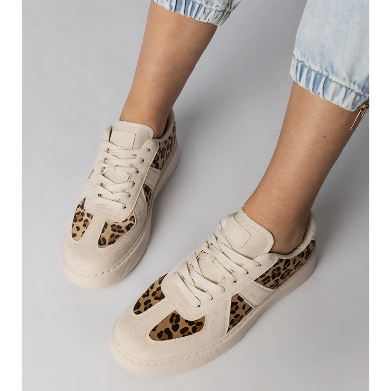 Tênis femininos bege-pardo 2