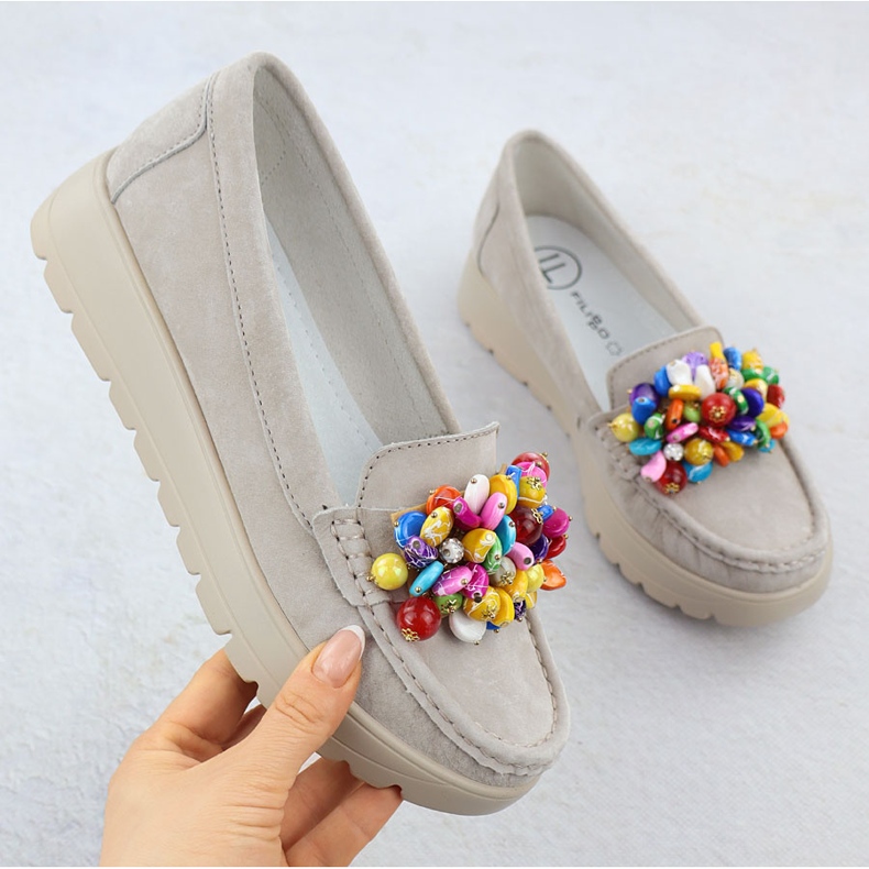 Mocas de couro em uma plataforma com bege bege filippo 6828 1 Mocas de couro em uma plataforma com bege bege filippo 6828 1