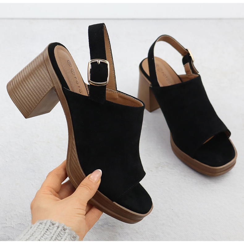 Sandálias de camurça feminina no Black Potocki Post 54313 preto 1