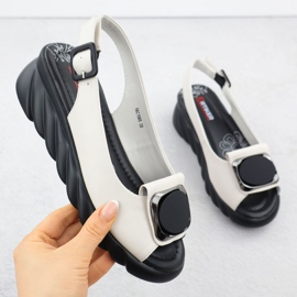 Sandálias de couro feminino no creme de cunha Artiker 56C1565 cremoso 1