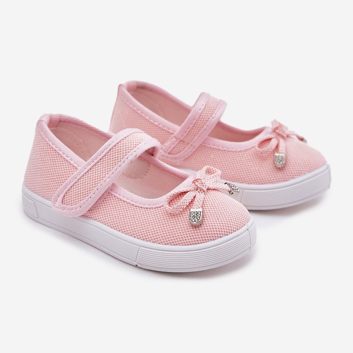 Bailarinas infantis com um laço rosa 1