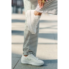 Tênis femininos com bordado na plataforma Lee Cooper LCW-25-31-3465L White branco 2