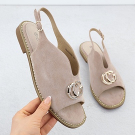 Sandálias femininas construídas com decoração bege 43329 Potocki 1 Sandálias femininas construídas com decoração bege 43329 Potocki 1