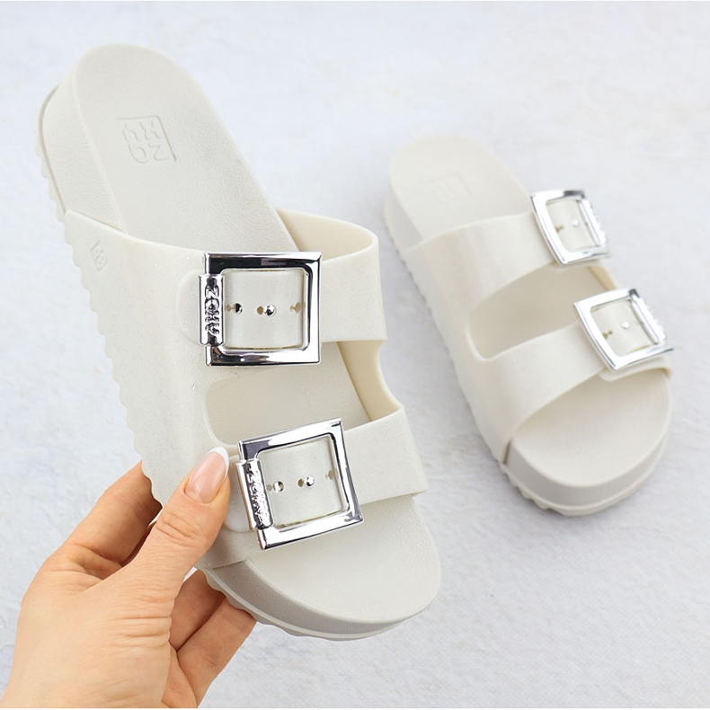 Flip de mulheres com fivela de fivela de fivelas de fivelas Zaxy RR285056 cremoso 1 Flip de mulheres com fivela de fivela de fivelas de fivelas Zaxy RR285056 cremoso 1