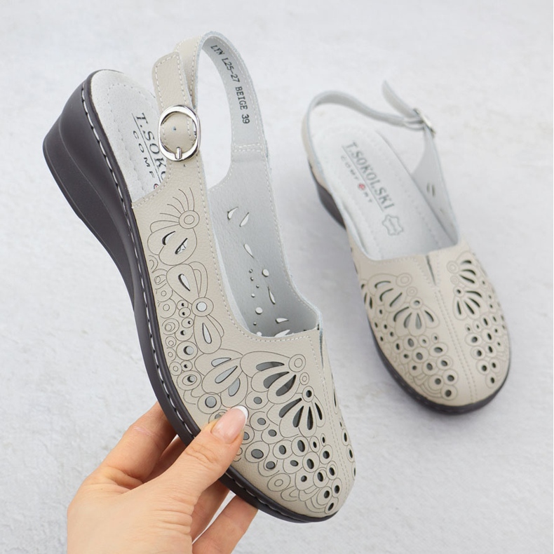 Sandálias de couro feminino de abertura para bege t.sokolski L25-27 1