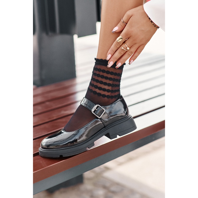 Sapatos femininos envernizados com Black Vinceza 62179 Belt preto 4