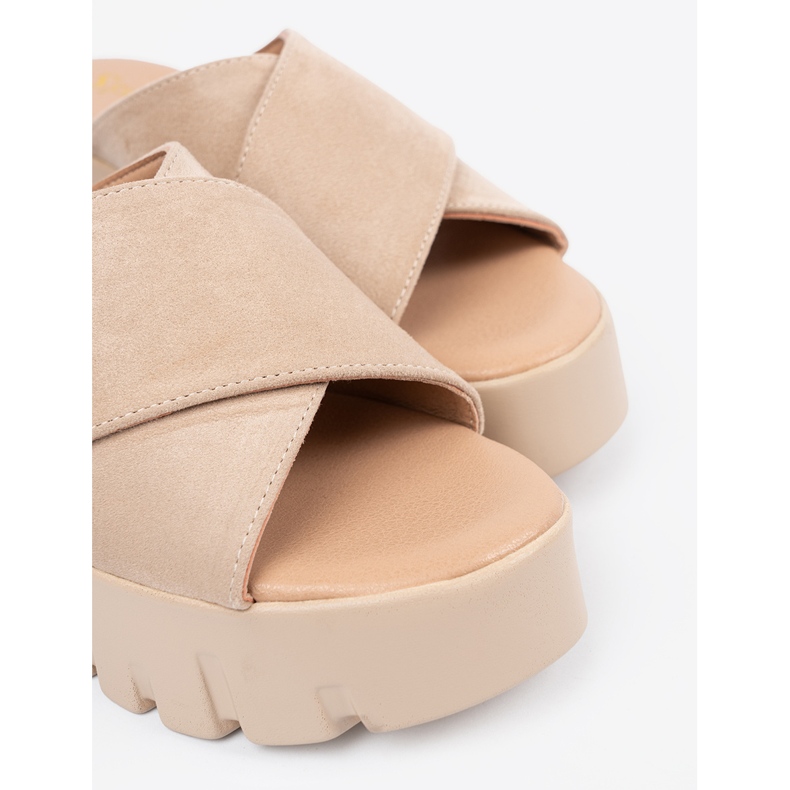 Seastar Sandálias femininas de camurça bege com cunha 2 Seastar Sandálias femininas de camurça bege com cunha 2