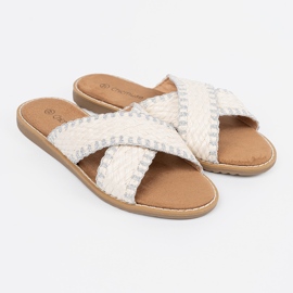 FLAPS brancos trançados em uma sola plana 1