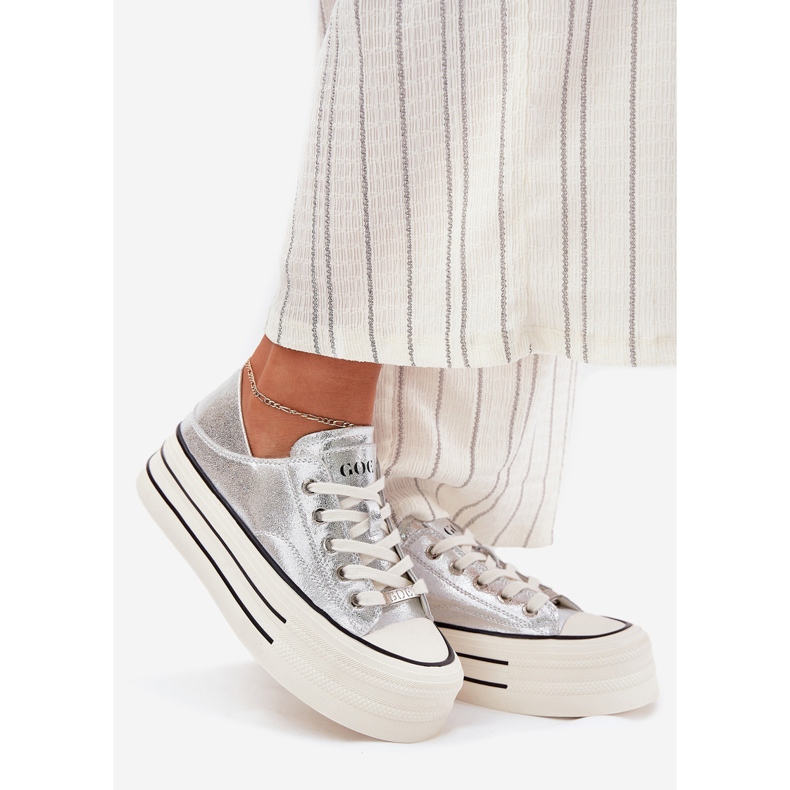 Tênis de couro feminino na plataforma de prata Goe RR2N4108 1