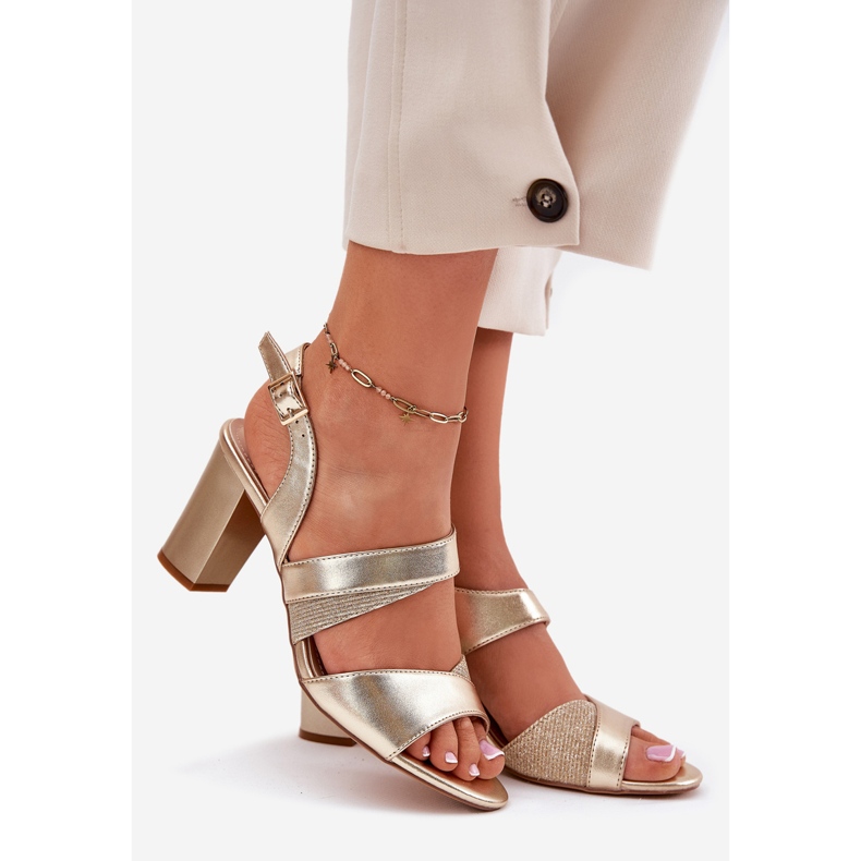 Sandálias femininas no post Sergio Leone SK866 dourado 1