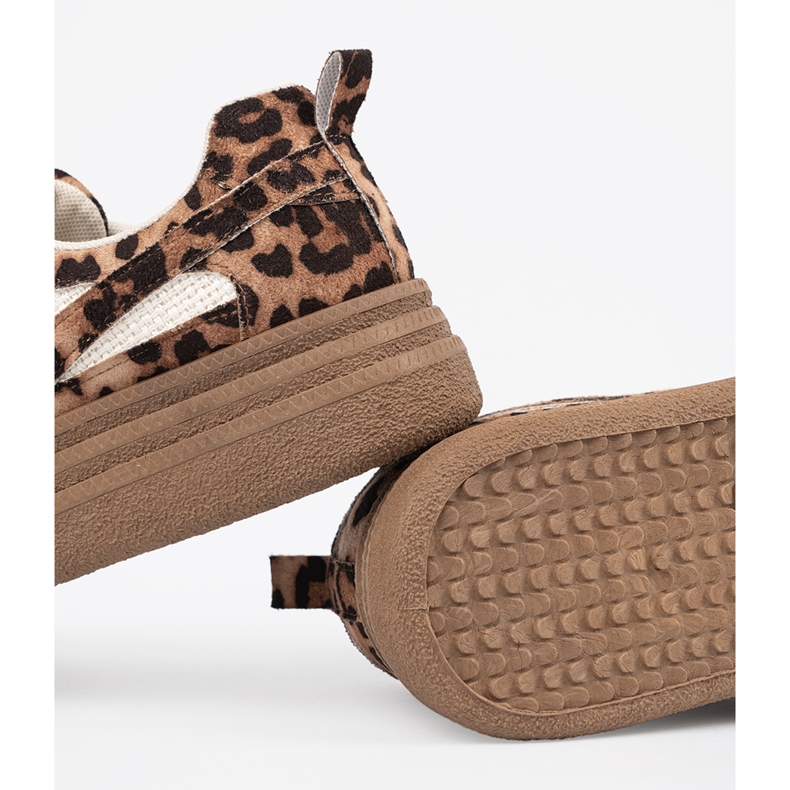 Tênis femininos com estampa de leopardo castanho 1