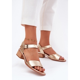 Maciejka N6802-25 Sandálias de couro dourado 2