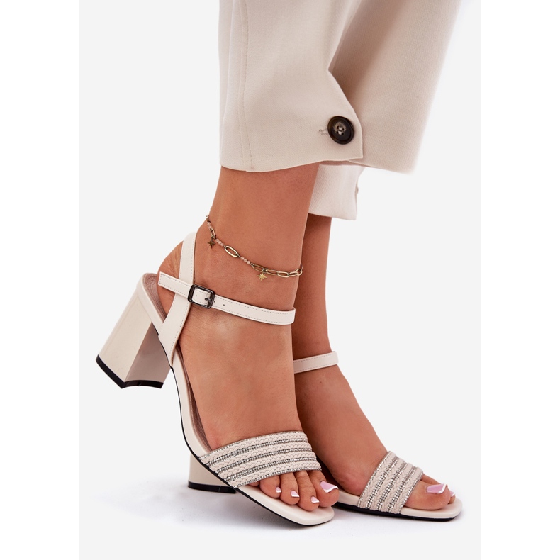 Sandálias femininas no poste com zircões e Vinceza 62228 Black bege 1