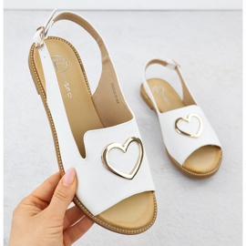 Sandálias femininas planas com coração branco Filippo DS6926 1