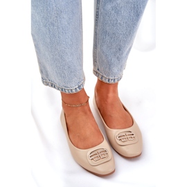 Seastar Ballerinas femininas em uma sola plana com um ornamento para 58p bege 3