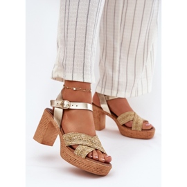 Sandálias de couro no pilar com tranças em zazoo 40460 listras de ouro dourado 2