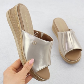 Flips femininos no Golden Wedge Sergio Leone KL-191 dourado 1